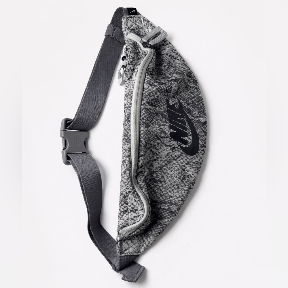 Nike Black and Gray Men's Belt Bag